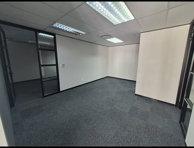 154M² OFFICE TO LET IN RIVONIA